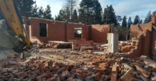 Демонтаж 1 этажного дома Карпинск, цена от 1622 руб.