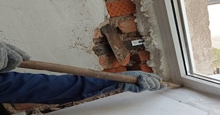 Демонтаж оконных откосов по выгодной цене от 523 руб. в Карпинске - Сварной-Кпн