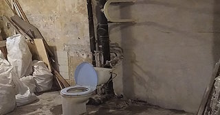 Демонтаж сантехкабины в панельном доме - цена от 1046 рублей | Сварной-Кпн